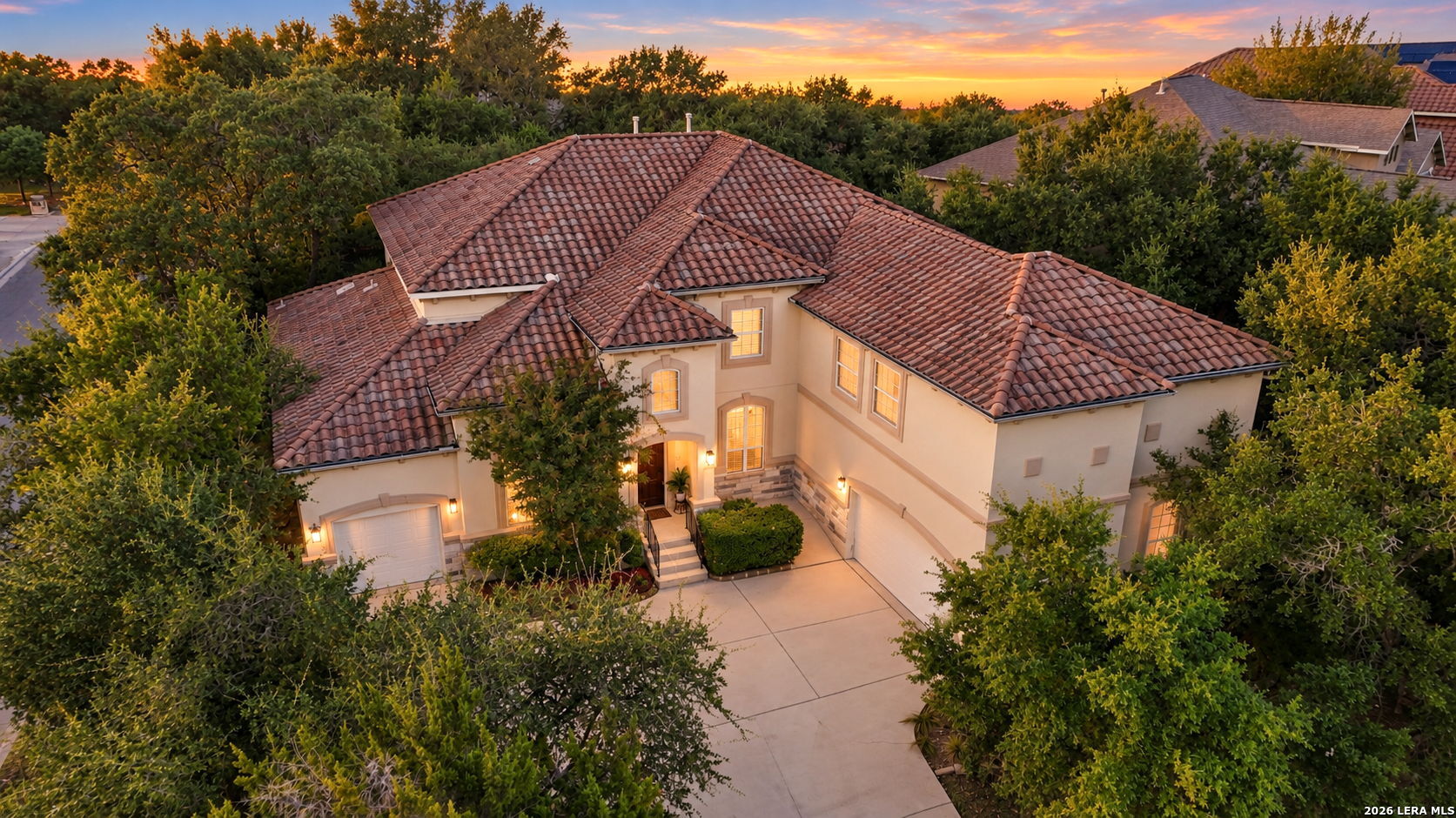 2735 Wonderview Dr