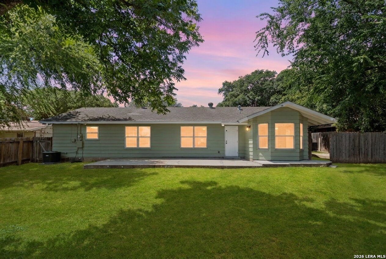 8610 DUDLEY DR, San Antonio, TX 78230