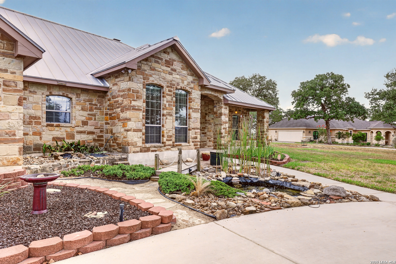 144 Abrego Lake, Floresville, TX 78114