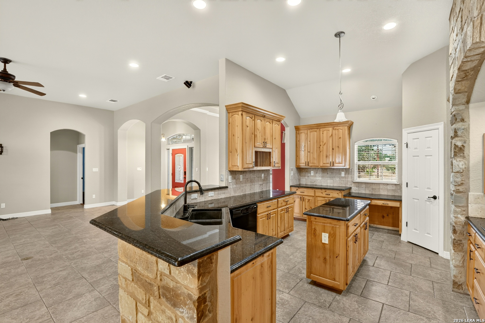144 Abrego Lake, Floresville, TX 78114