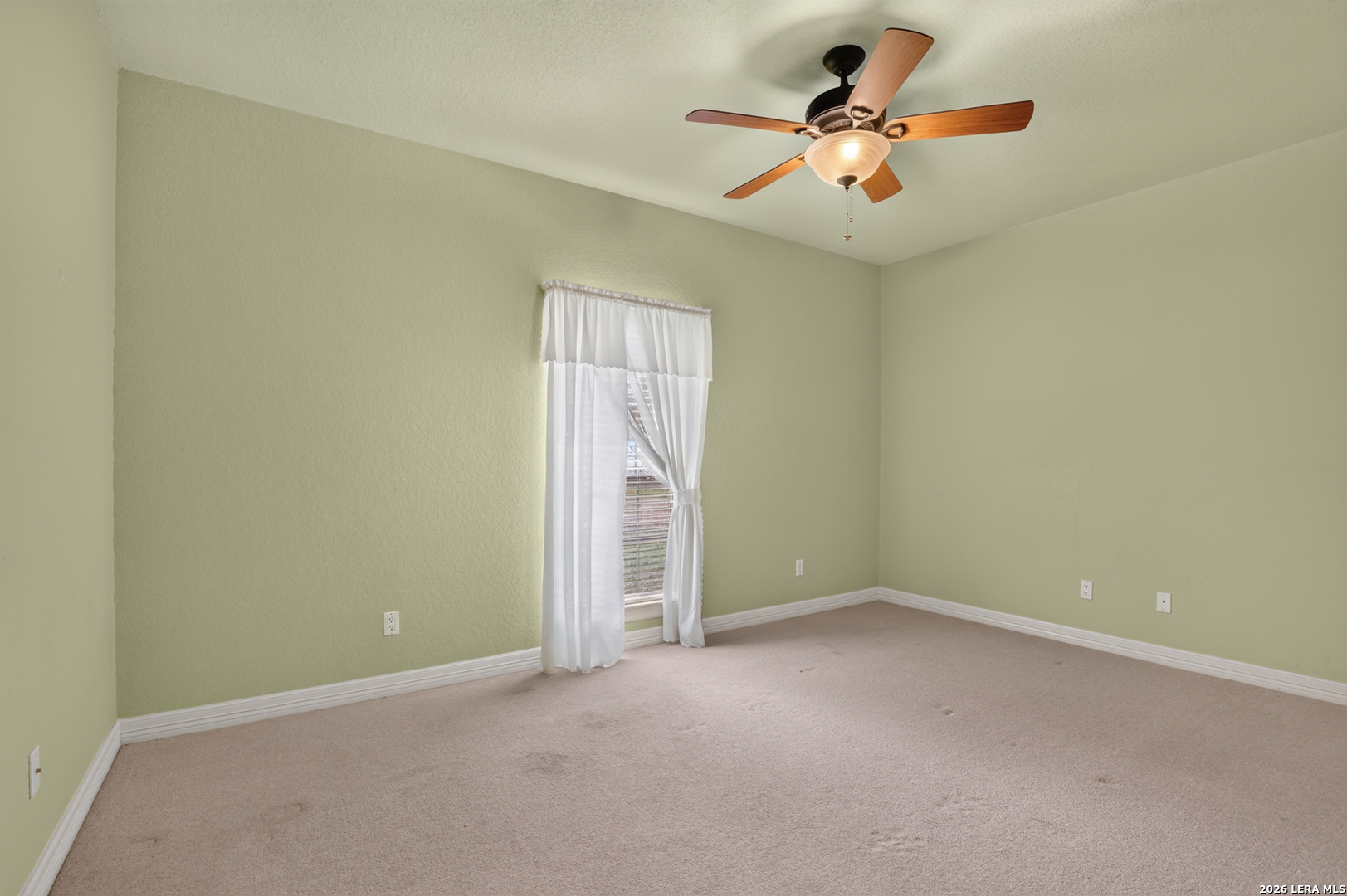 144 Abrego Lake, Floresville, TX 78114