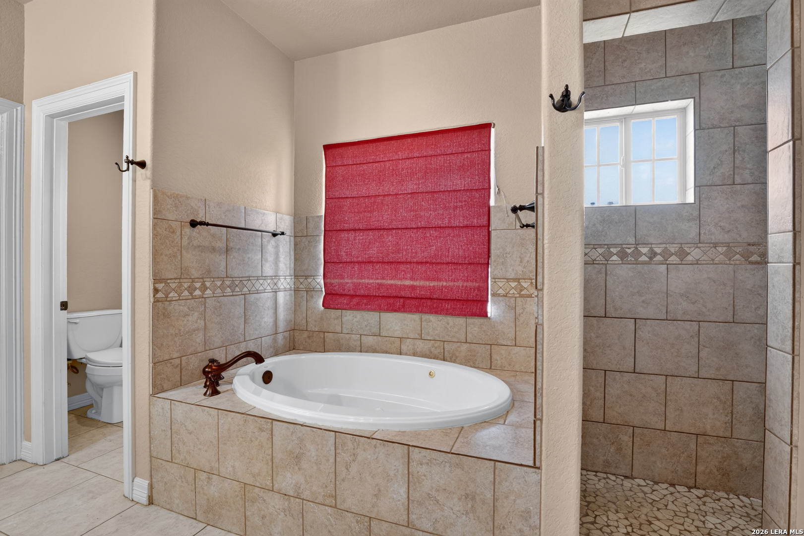 144 Abrego Lake, Floresville, TX 78114