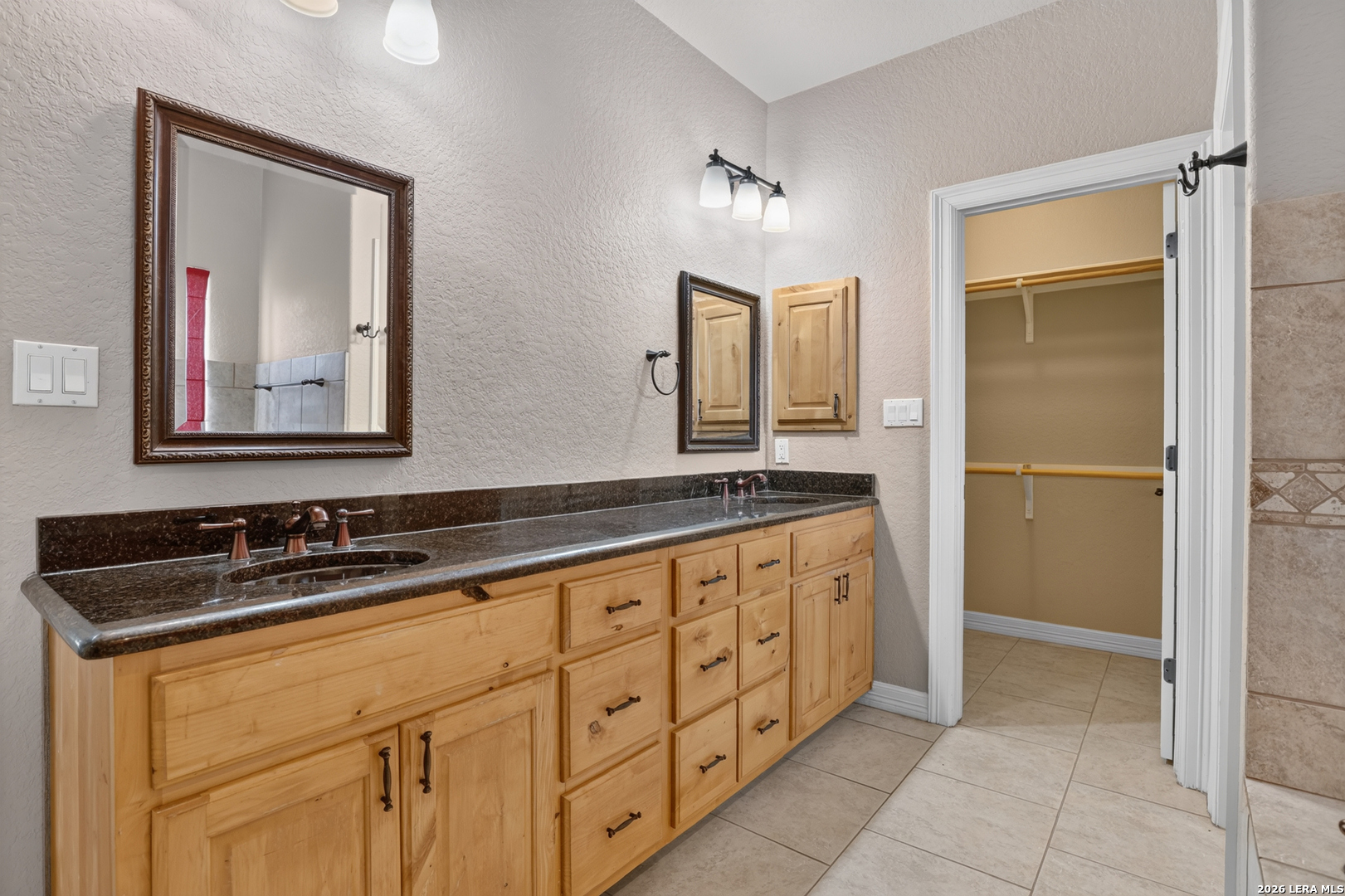 144 Abrego Lake, Floresville, TX 78114