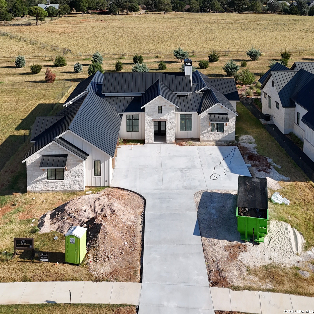 Property photo for 208 Interlaken St, Fredericksburg, TX