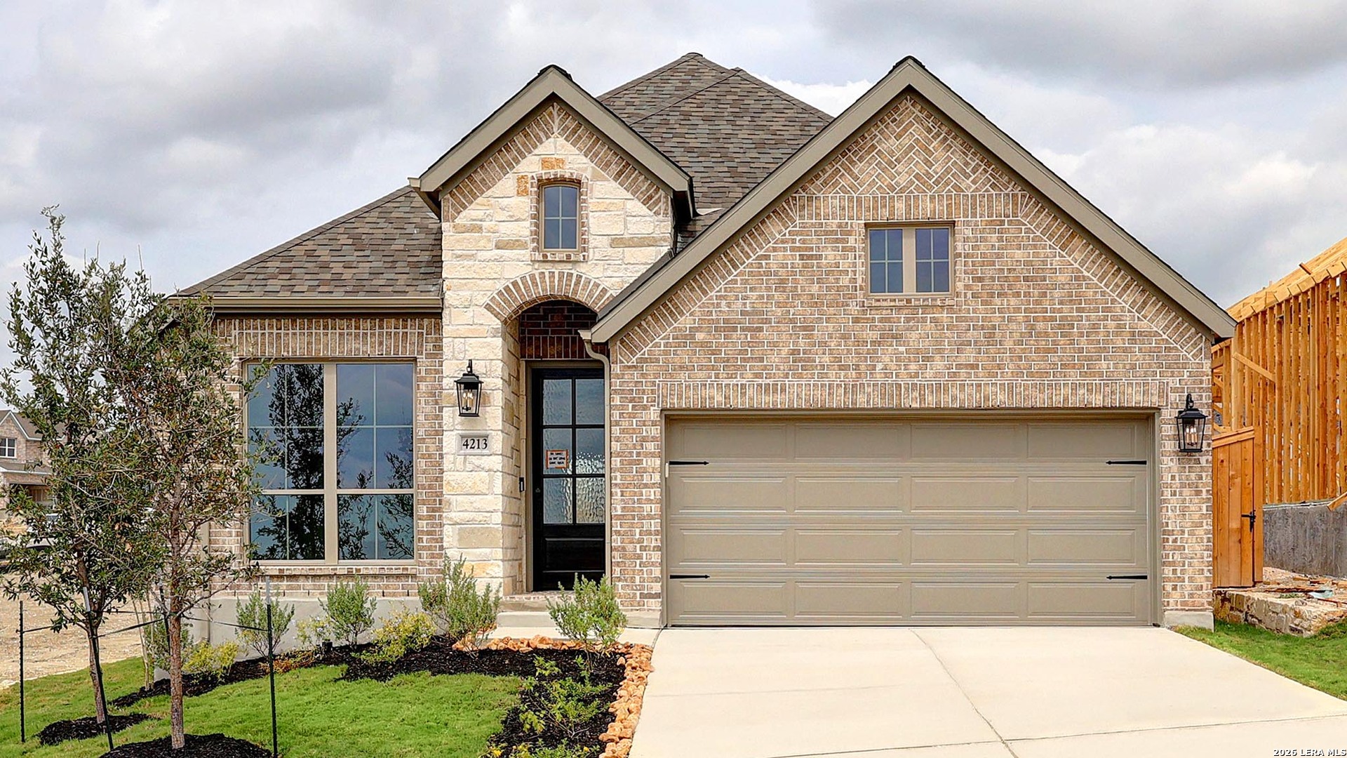 4213 Mountain Ash Listing Cover Image