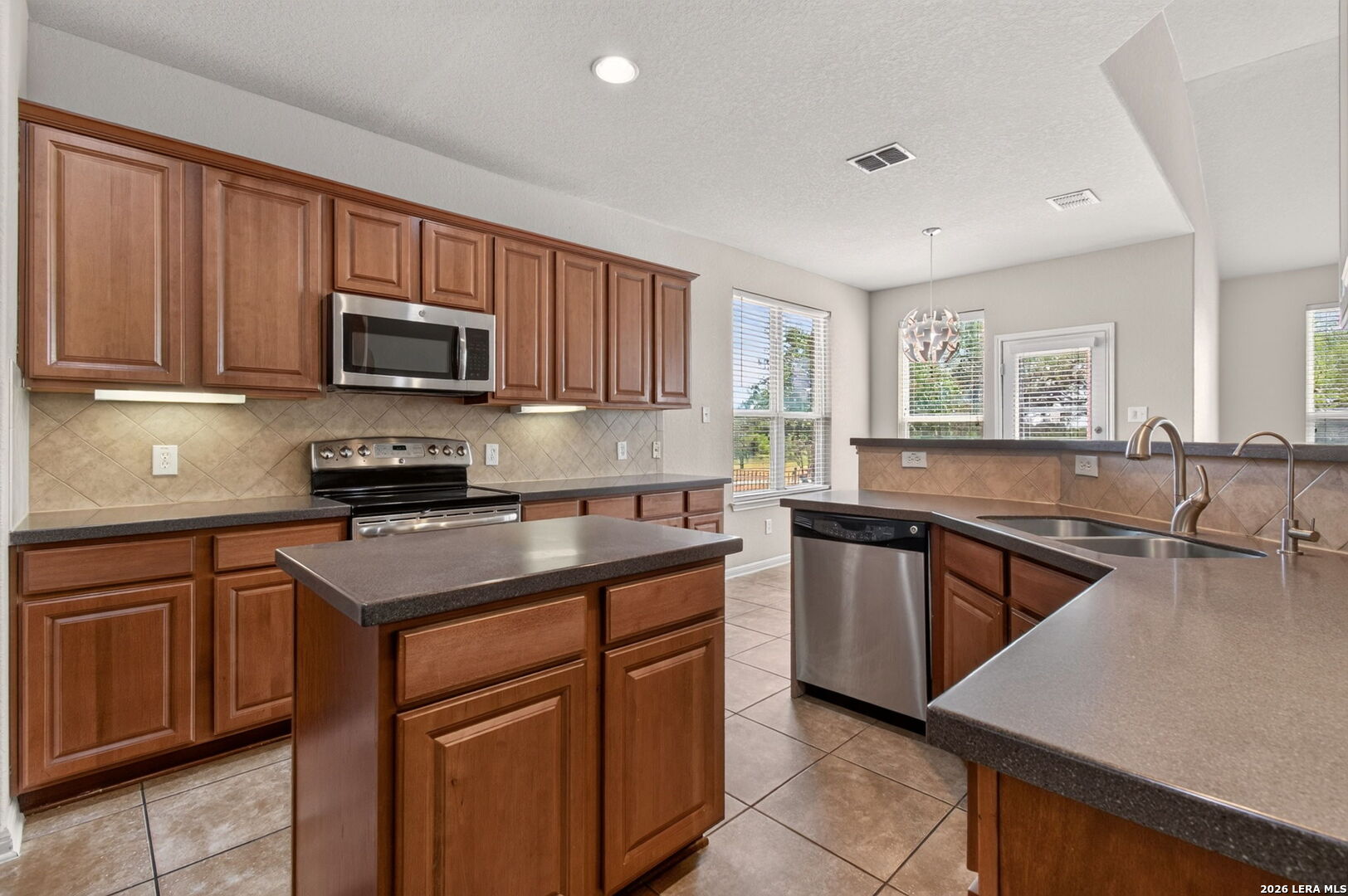 7230 WILLOW RAIN, San Antonio, TX 78244