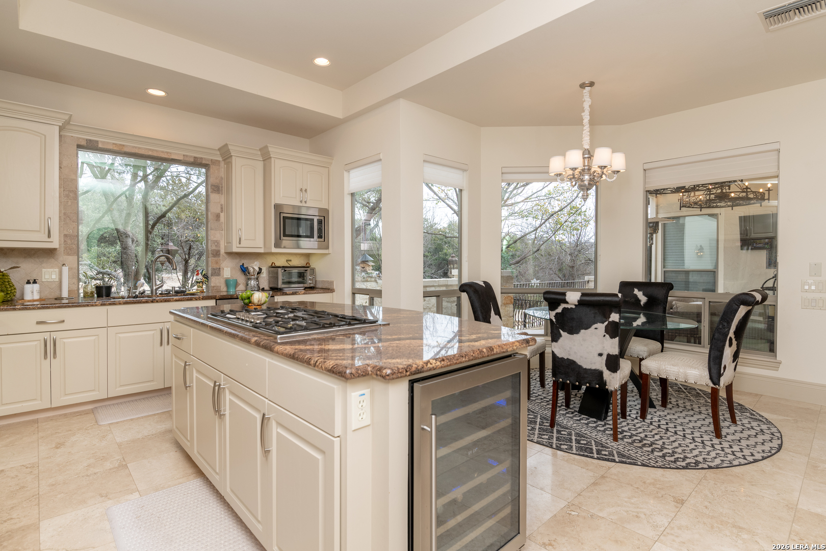 72 ETON GREEN CIR, San Antonio, TX 78257