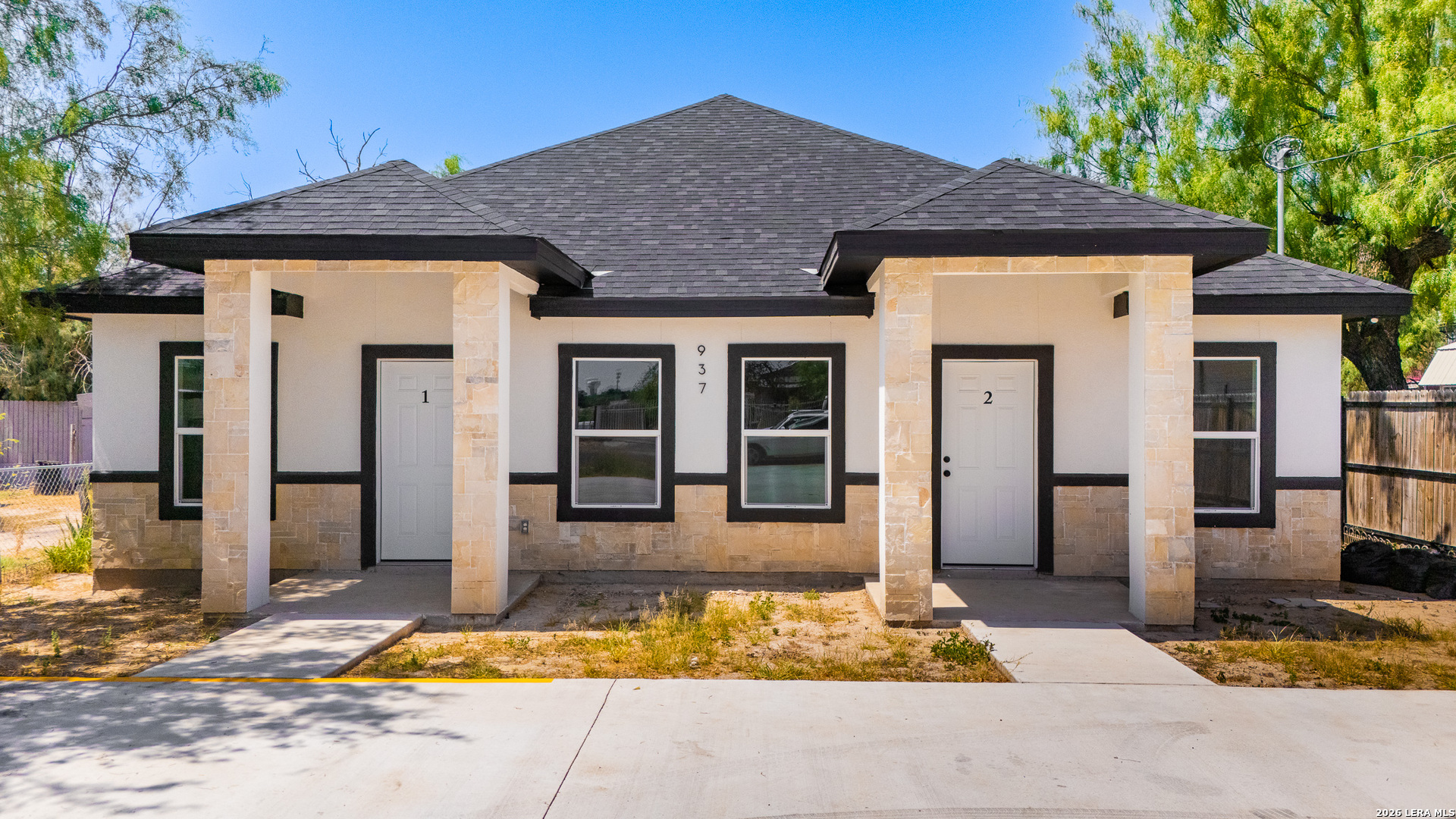 937 Avenue C Listing Cover Image