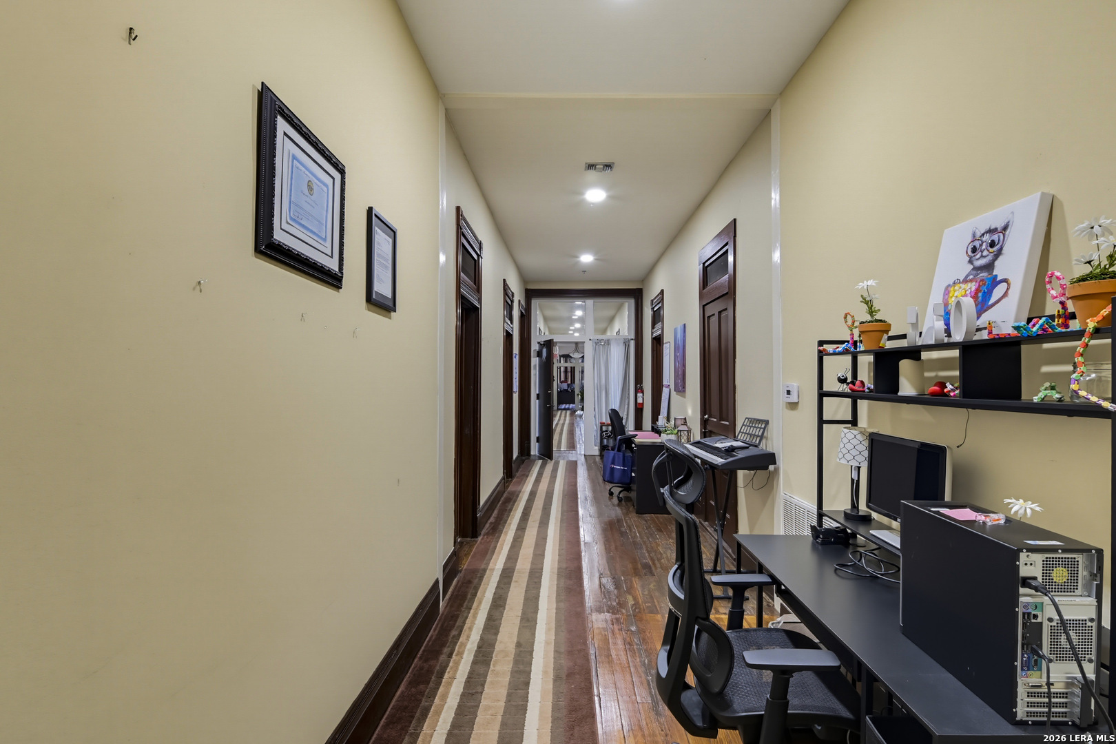 Photo of 111 E GONZALES ST, Seguin, TX 78155