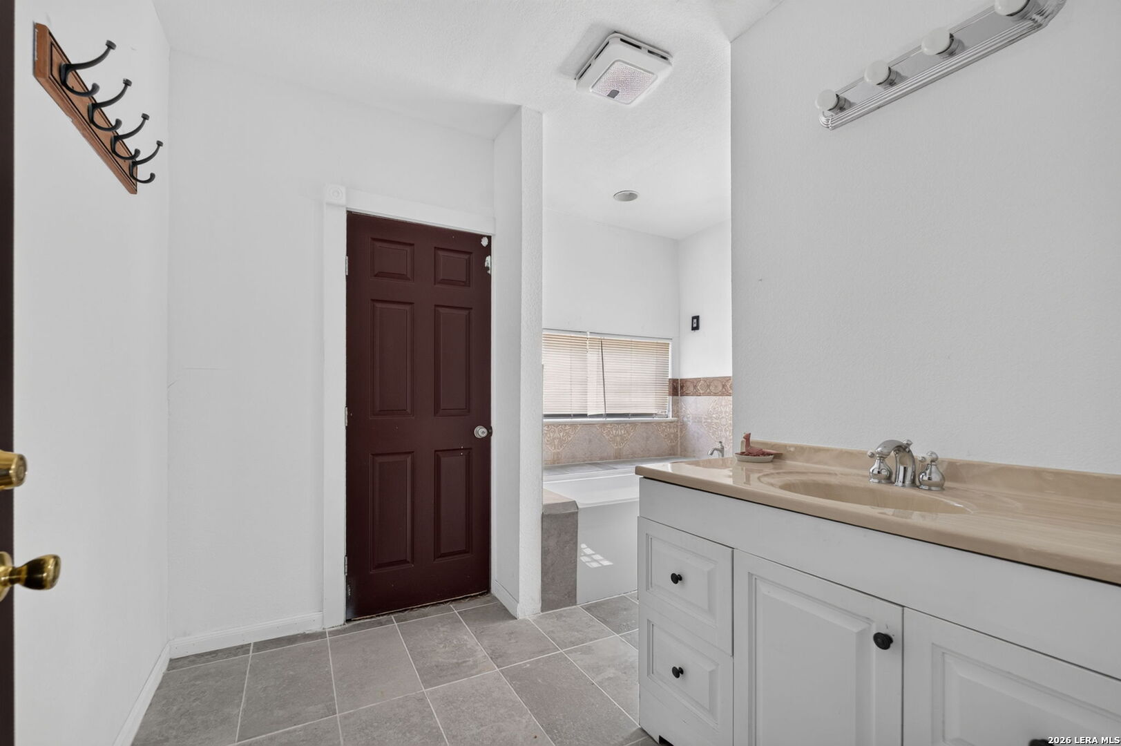326 PLACID DR, San Antonio, TX 78228