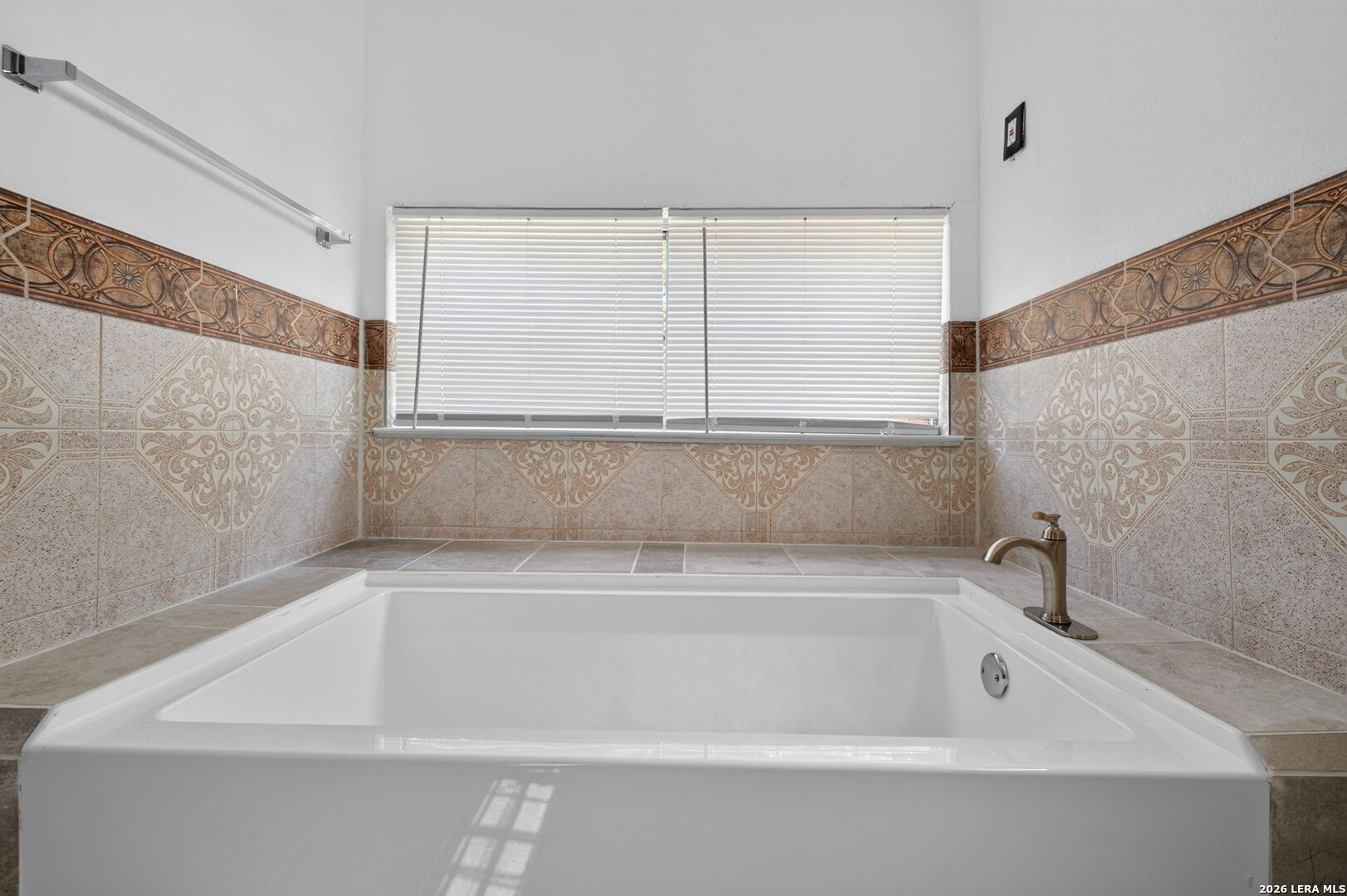326 PLACID DR, San Antonio, TX 78228