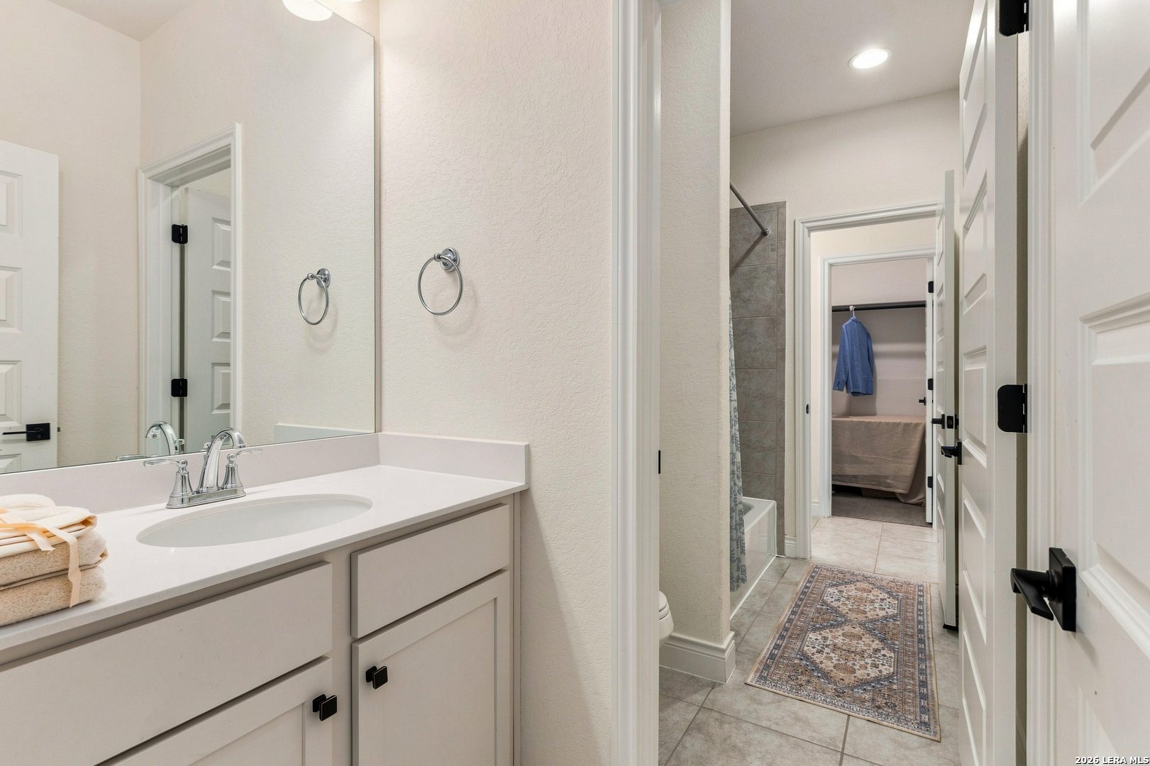 9041 MENDRIN RDG, Fair Oaks Ranch, TX 78015