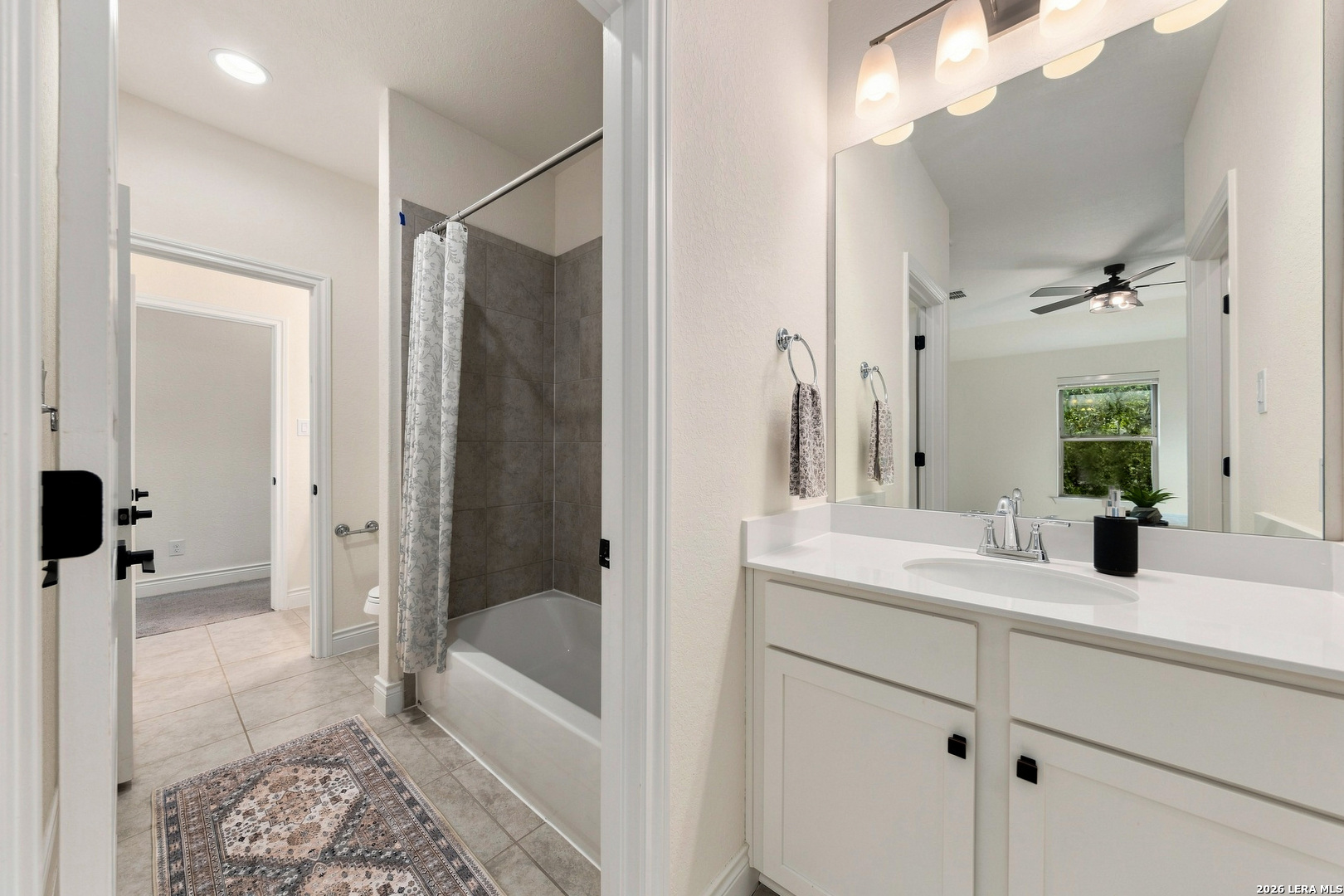 9041 MENDRIN RDG, Fair Oaks Ranch, TX 78015