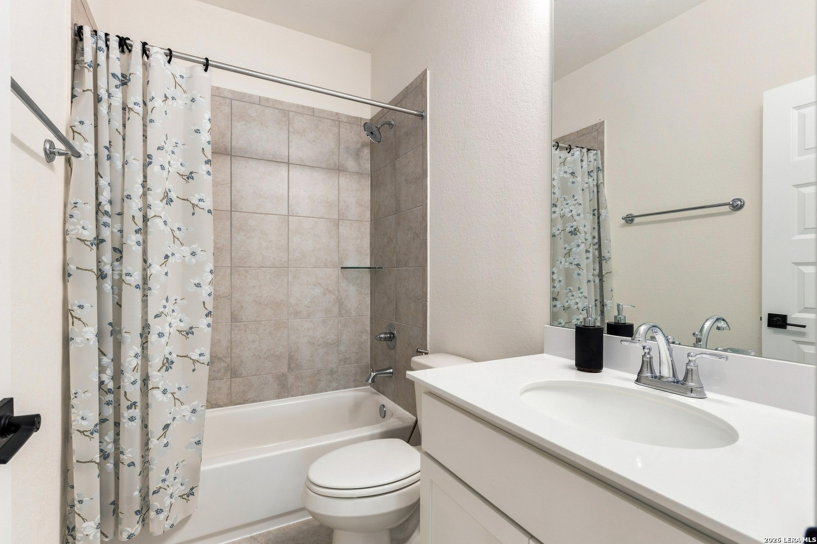 9041 MENDRIN RDG, Fair Oaks Ranch, TX 78015