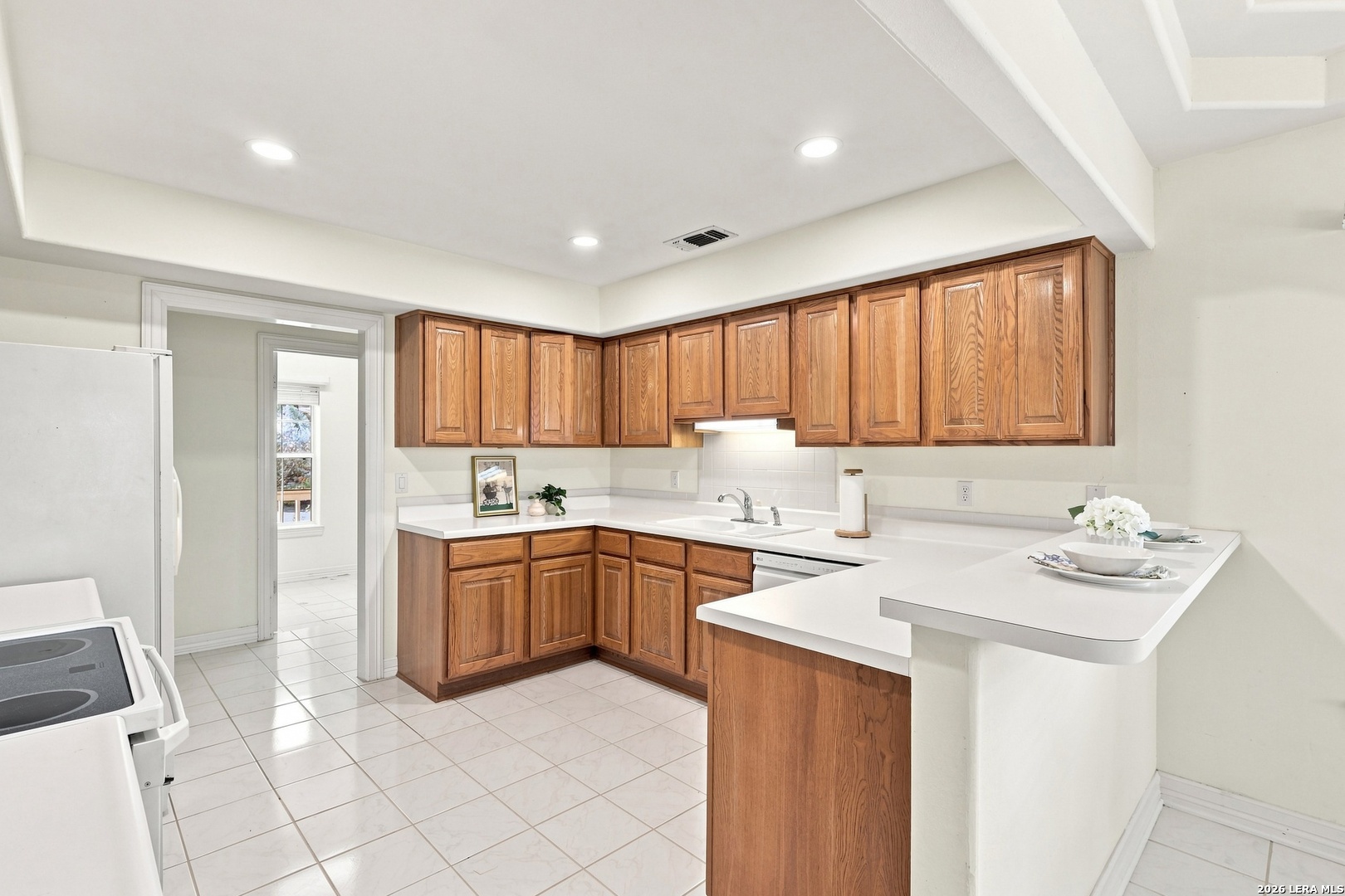 Eat-In Kitchen