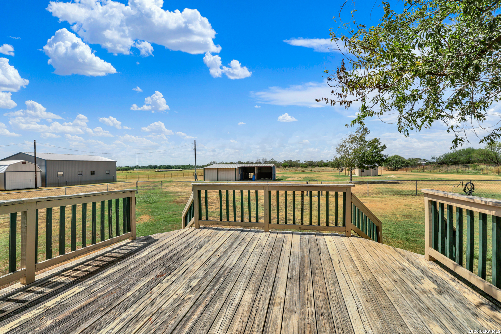 745 Warncke Rd, La Vernia, TX 78121