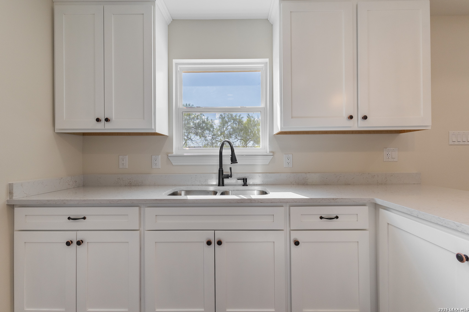 1090 KIFURI ST, Eagle Pass, TX 78852
