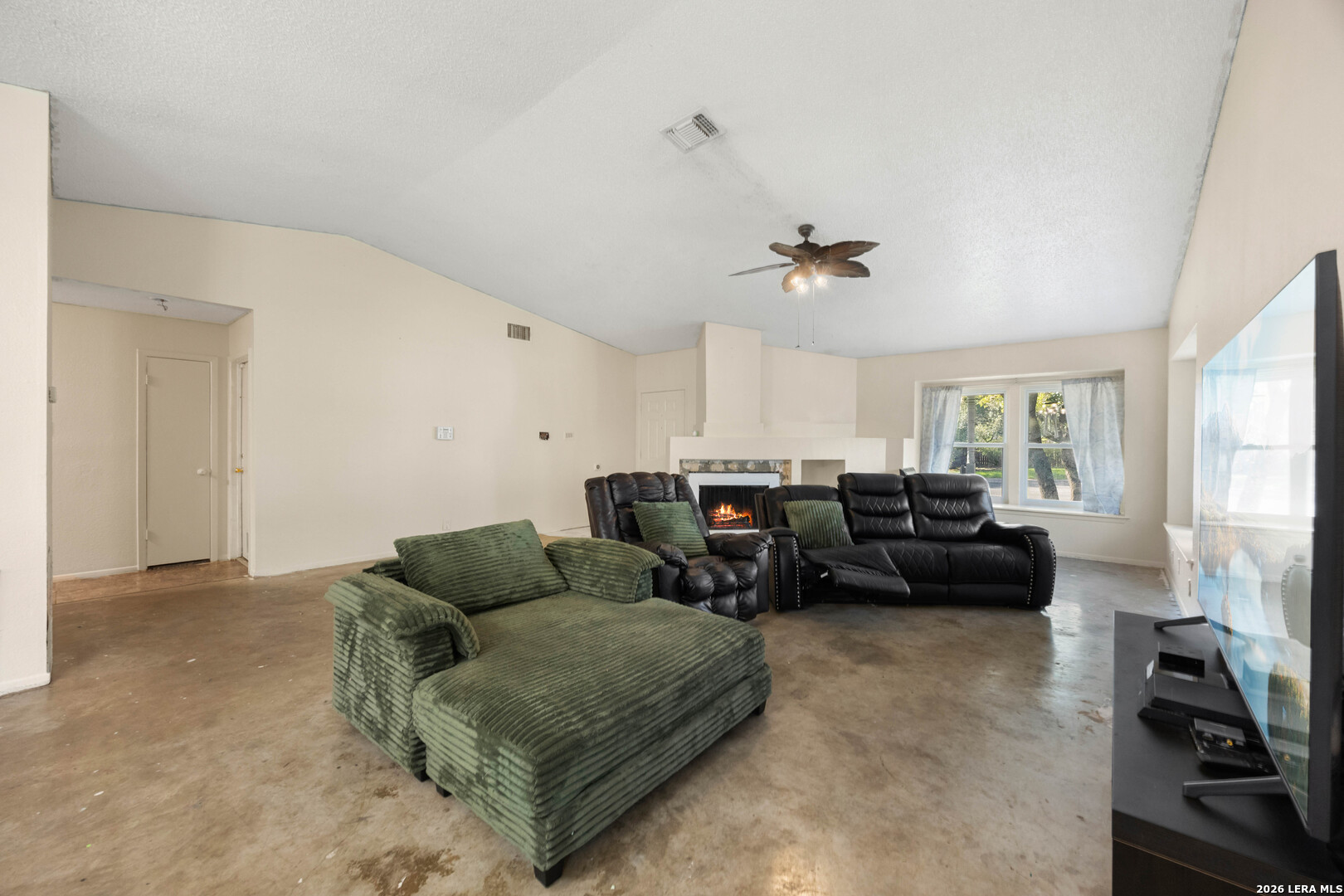 9051 RICH TRACE ST, San Antonio, TX 78251