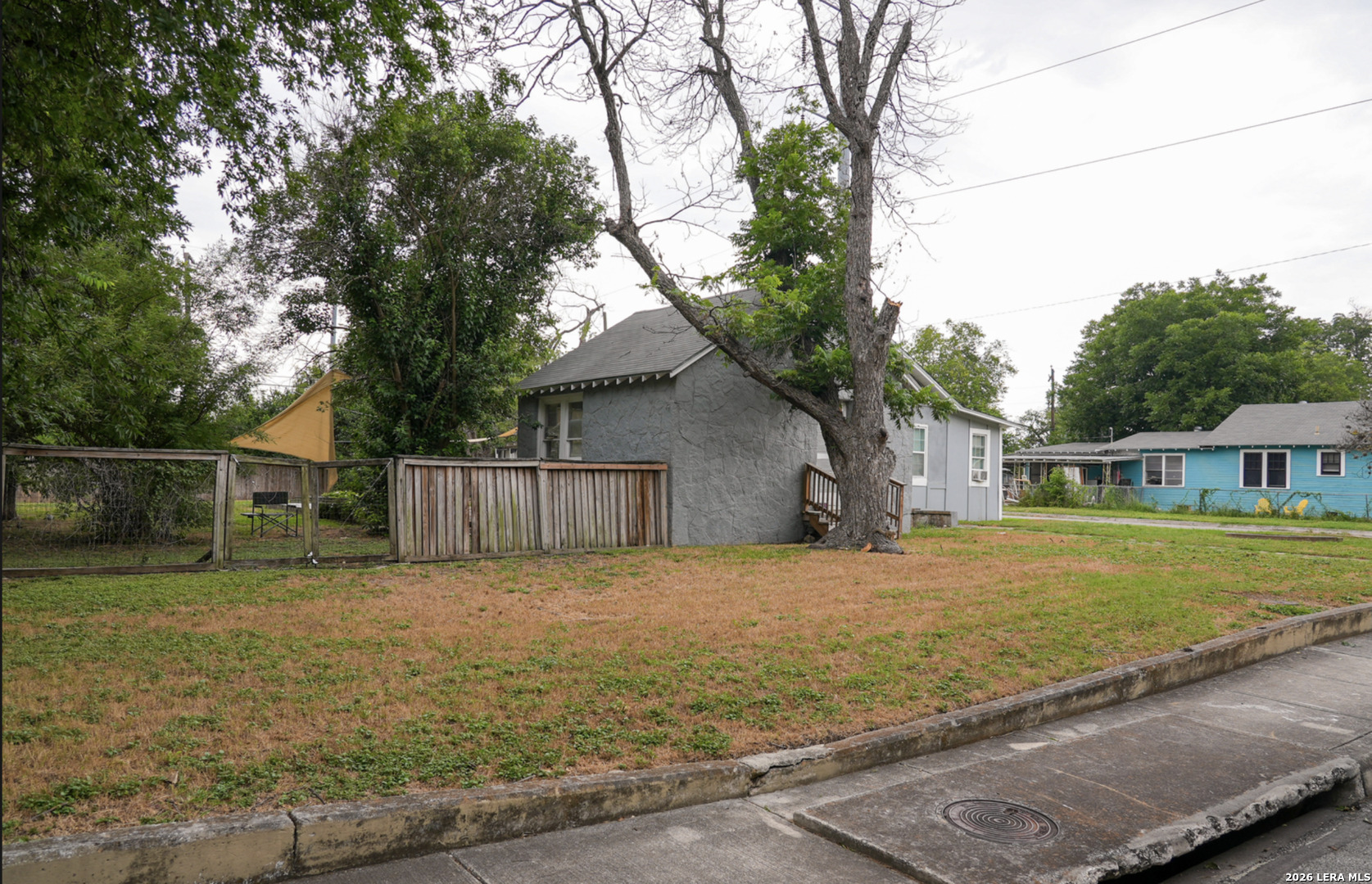 Photo 3 of Multi family home for sale at 1738 Santa Anna, San Antonio, TX 78201 | MLS# 2017555 | Listing updated on 2026-09-18