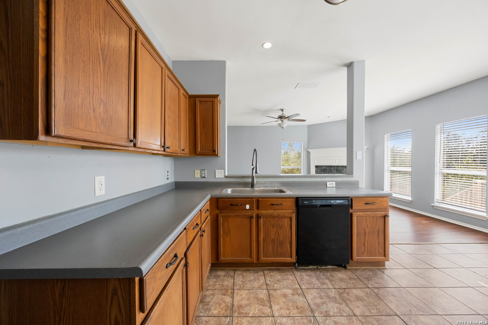 21806 GOLDCREST RUN, San Antonio, TX 78260