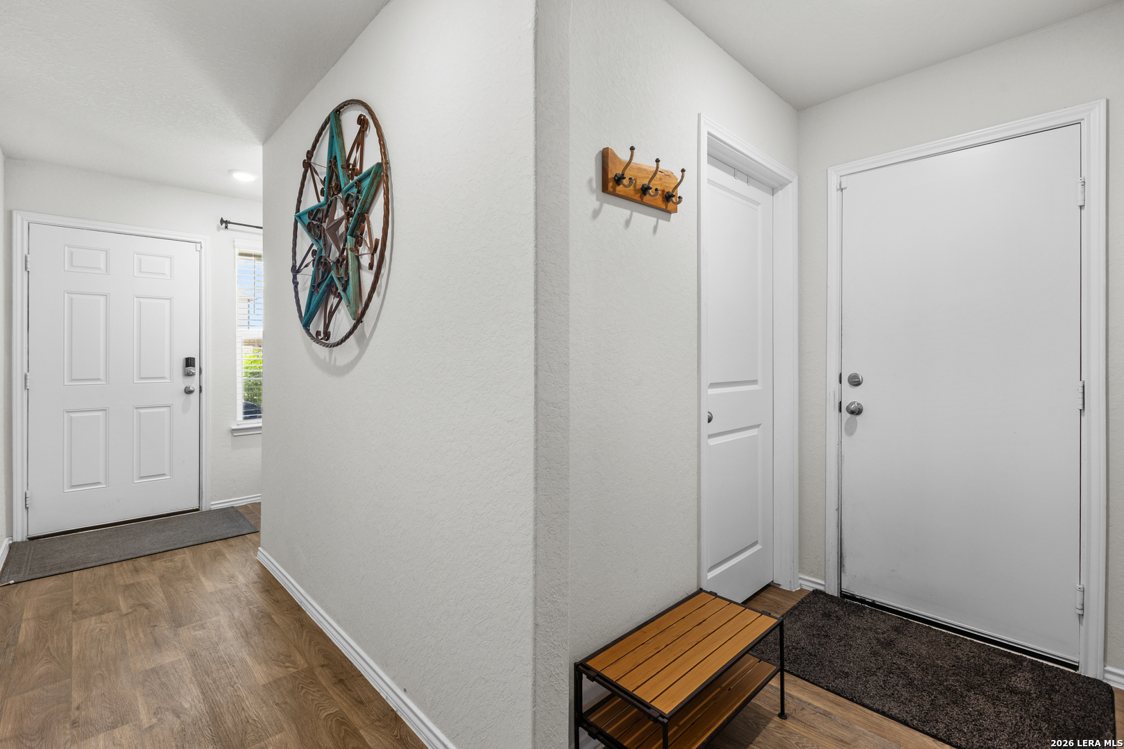 Entry/Foyer