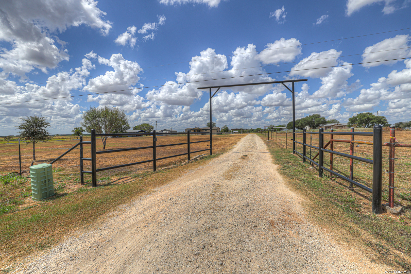 745 Warncke Rd, La Vernia, TX 78121