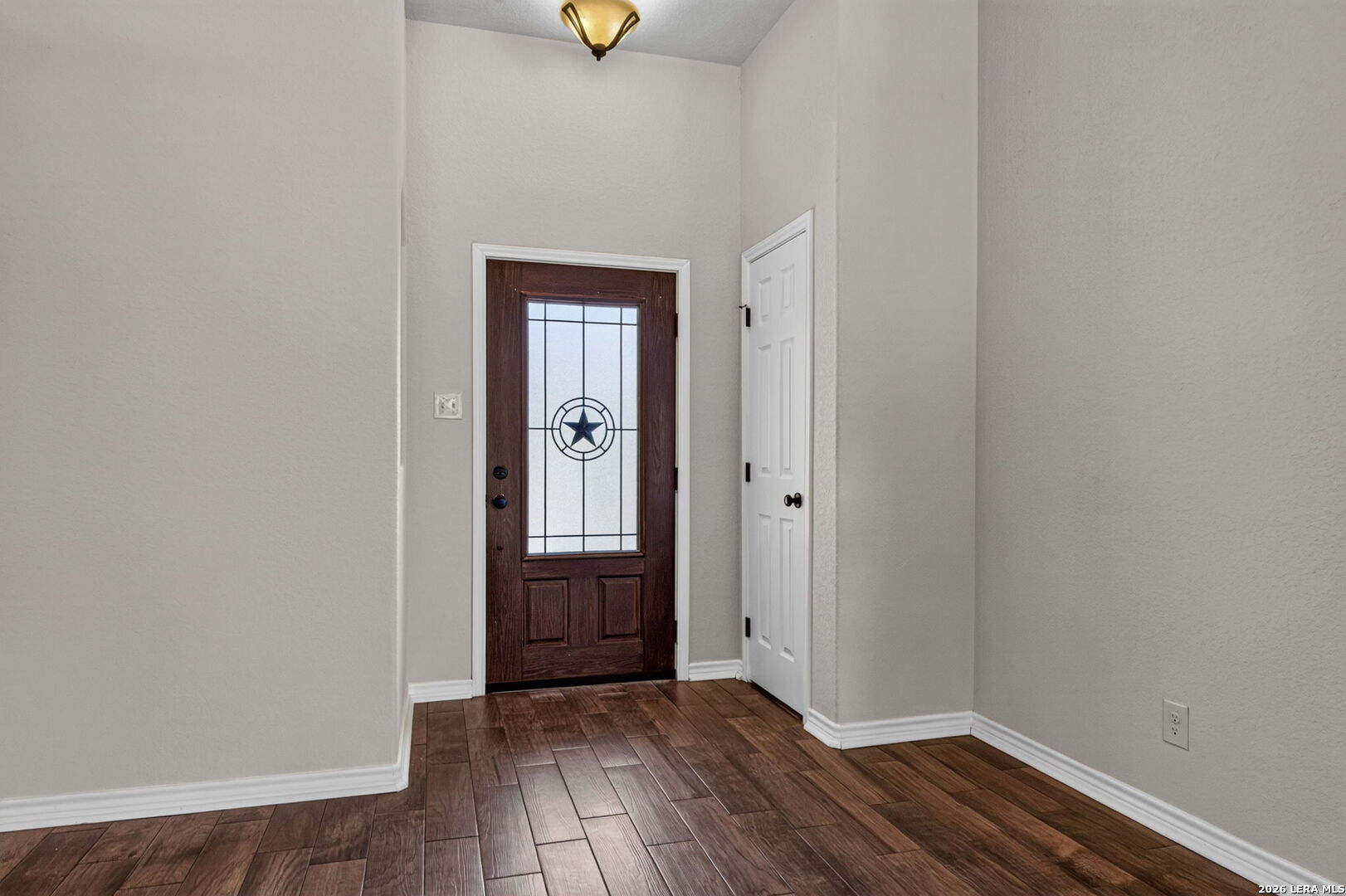 555 CIMARRON SQ, Poteet, TX 78065