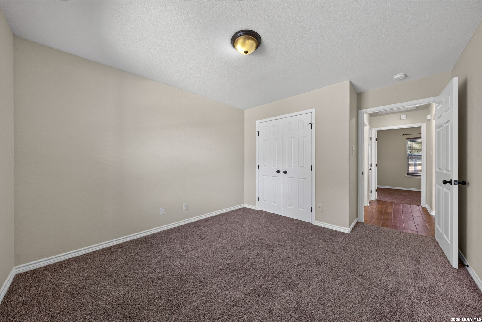 555 CIMARRON SQ, Poteet, TX 78065