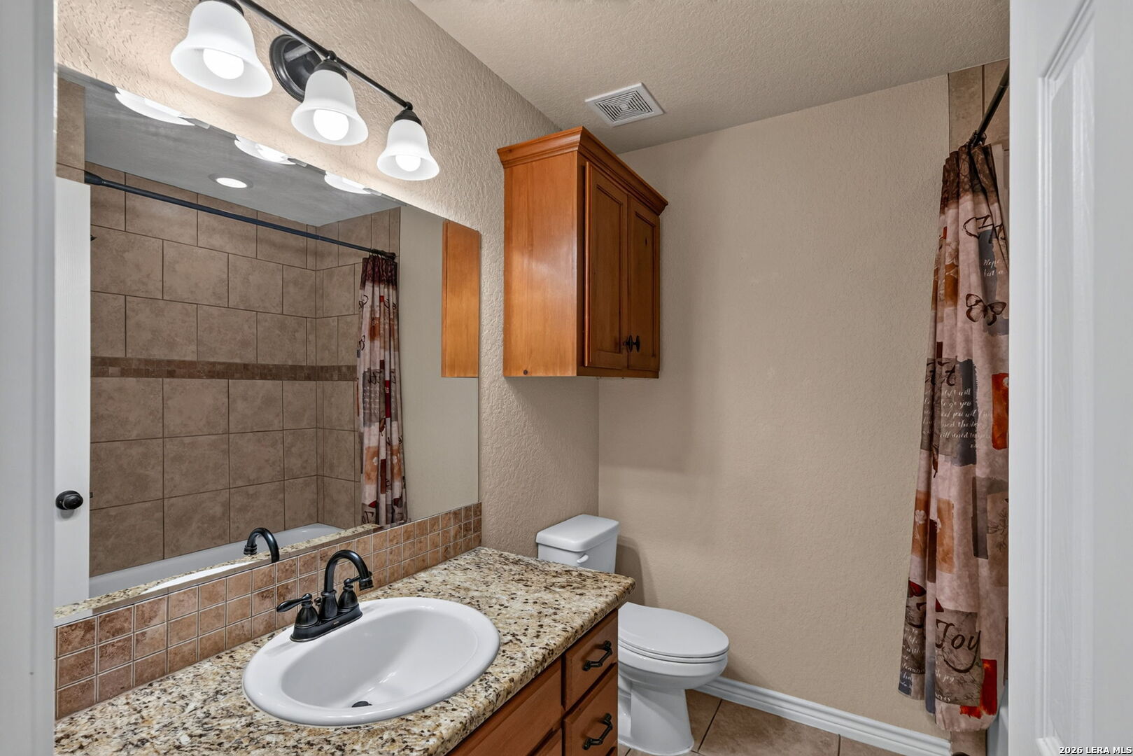 555 CIMARRON SQ, Poteet, TX 78065
