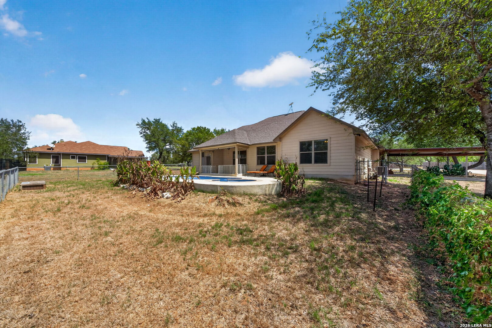 555 CIMARRON SQ, Poteet, TX 78065