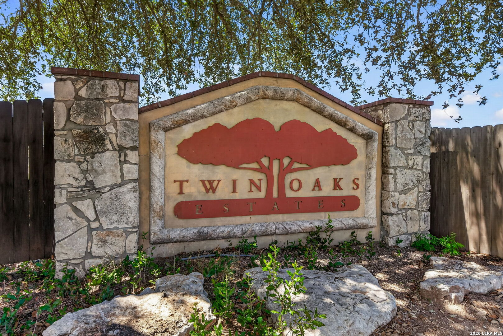 555 CIMARRON SQ, Poteet, TX 78065