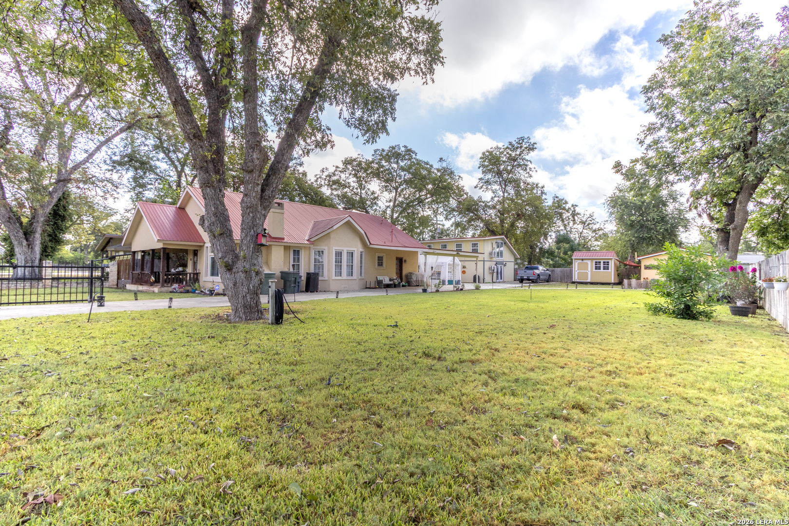Photo 4 of Single family home for sale at 213 Minter St, Uvalde, TX 78801 | MLS# 2014104 | Listing updated on 2026-09-12
