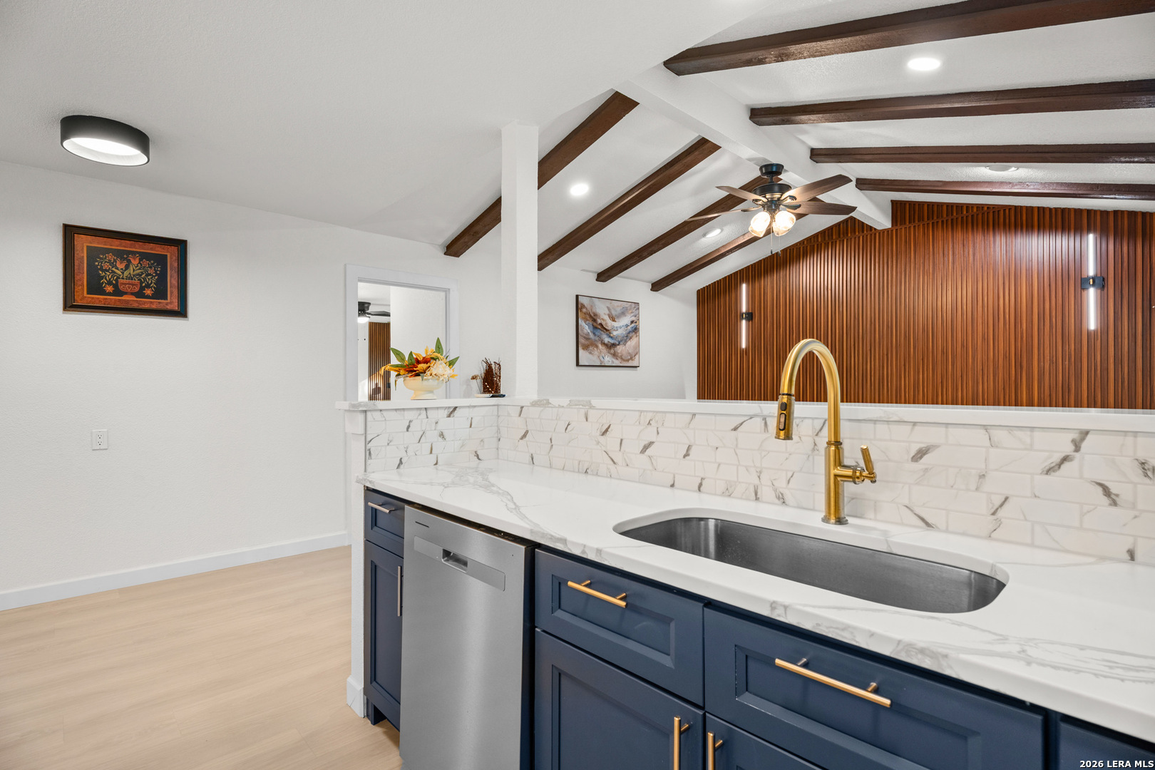 1607 WHELESS LN, Austin, TX 78723
