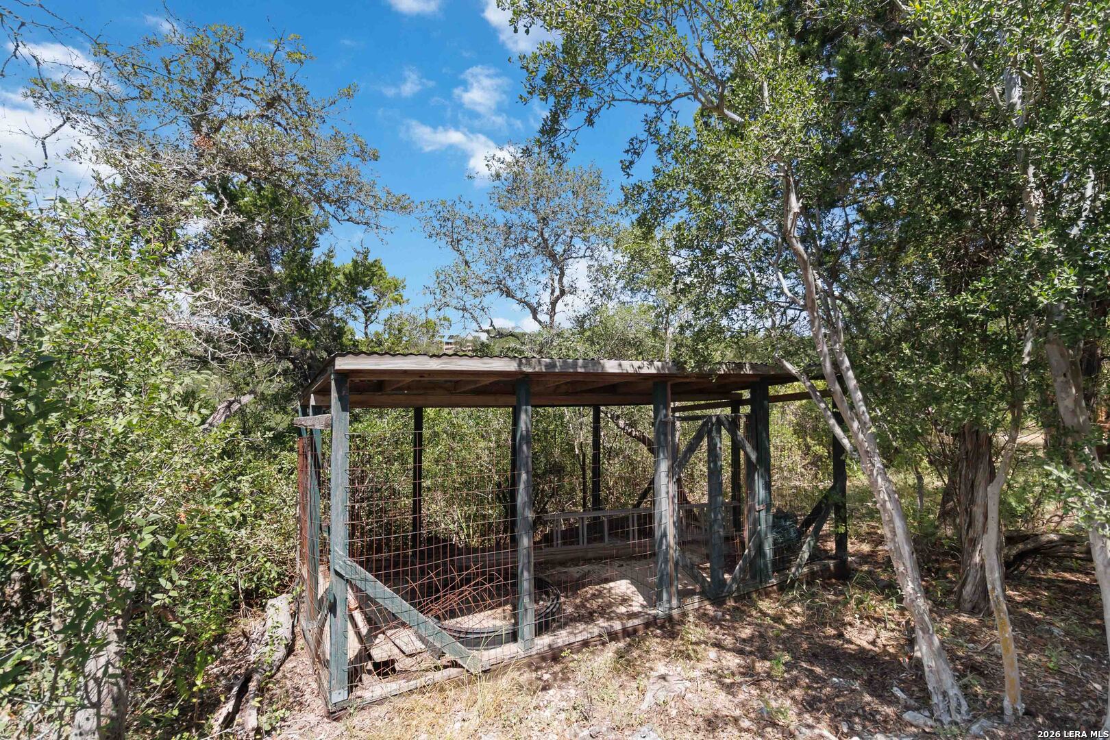410 County Road 2748, Mico, TX 78056