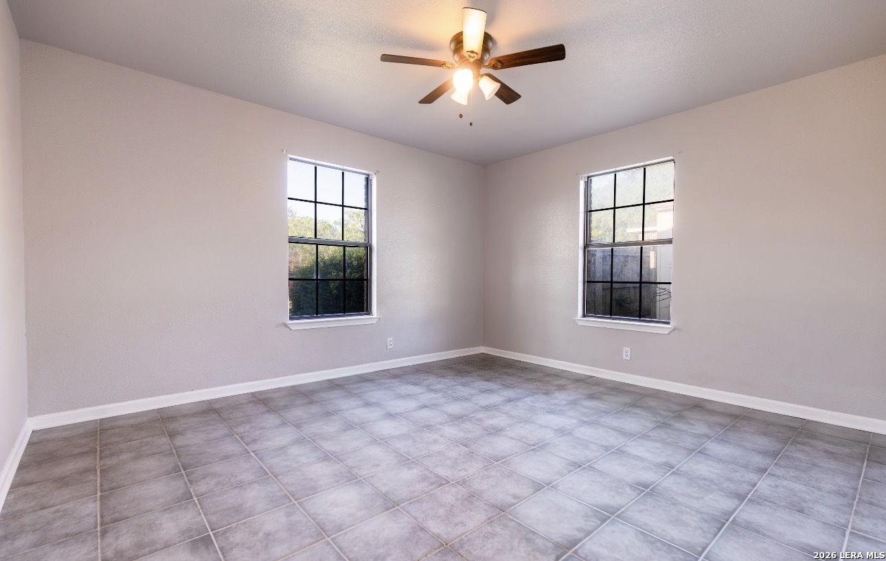 Photo 2 of Single family home for sale at 302 Bain Dr, Devine, TX 78016 | MLS# 2016105 | Listing updated on 2026-09-11