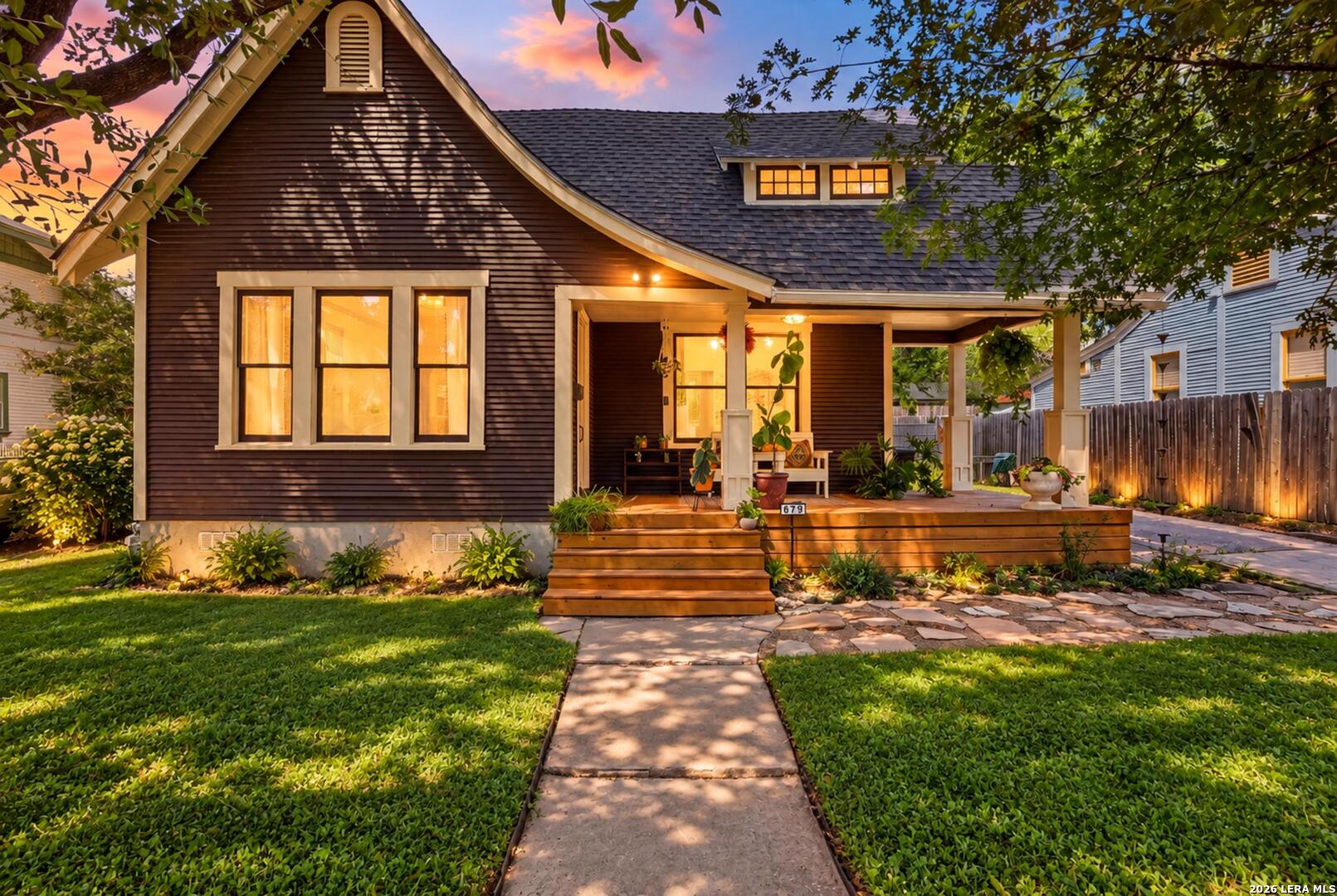 619 W LULLWOOD AVE, San Antonio, TX 78212