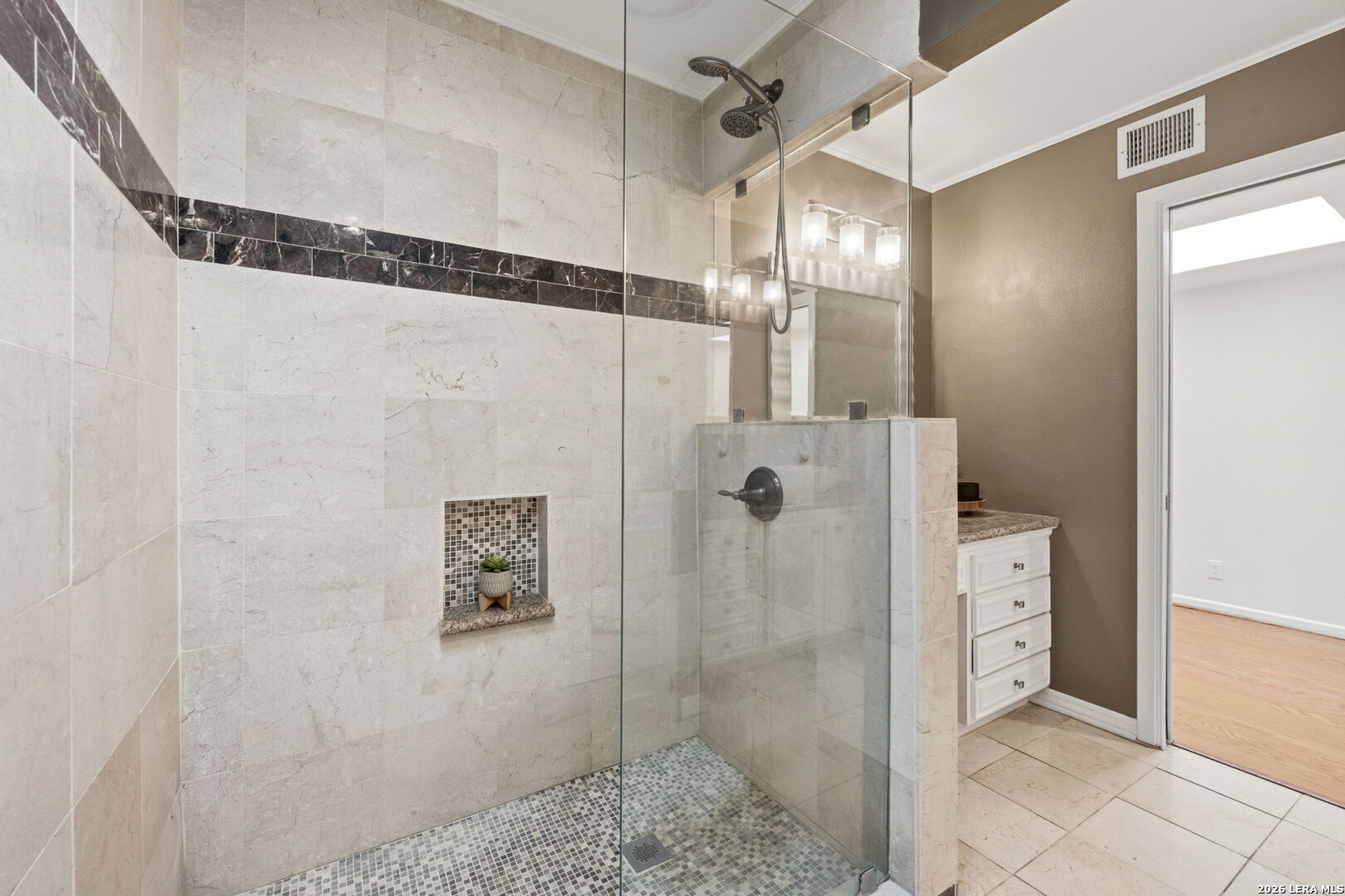 6 SLEEPY COVE ST, San Antonio, TX 78230