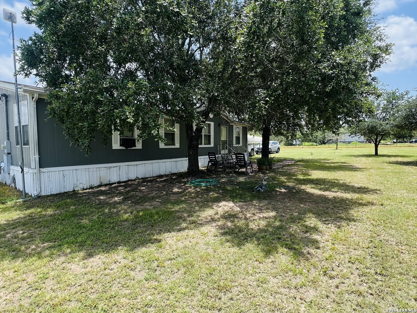 4320 County Road 331, Floresville, TX 78114