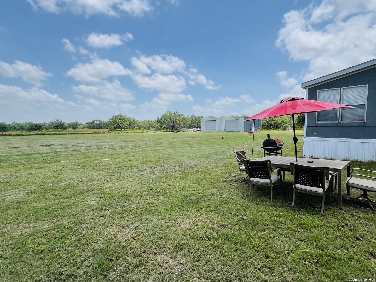 4320 County Road 331, Floresville, TX 78114
