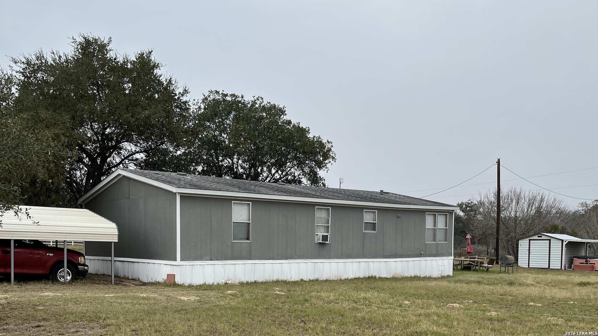 4320 County Road 331, Floresville, TX 78114