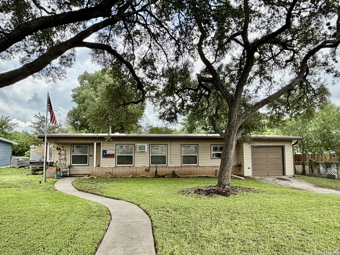 718 Kashmuir Pl Listing Cover Image