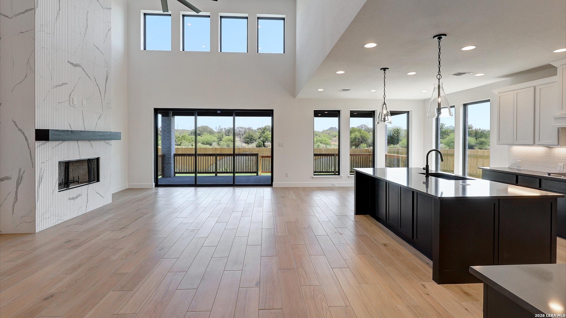 275 Post Oak, photo 8