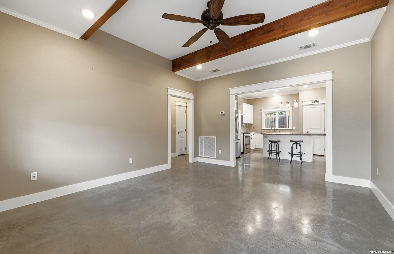 710 Northern Red Oak Lane, Fredericksburg, TX 78624