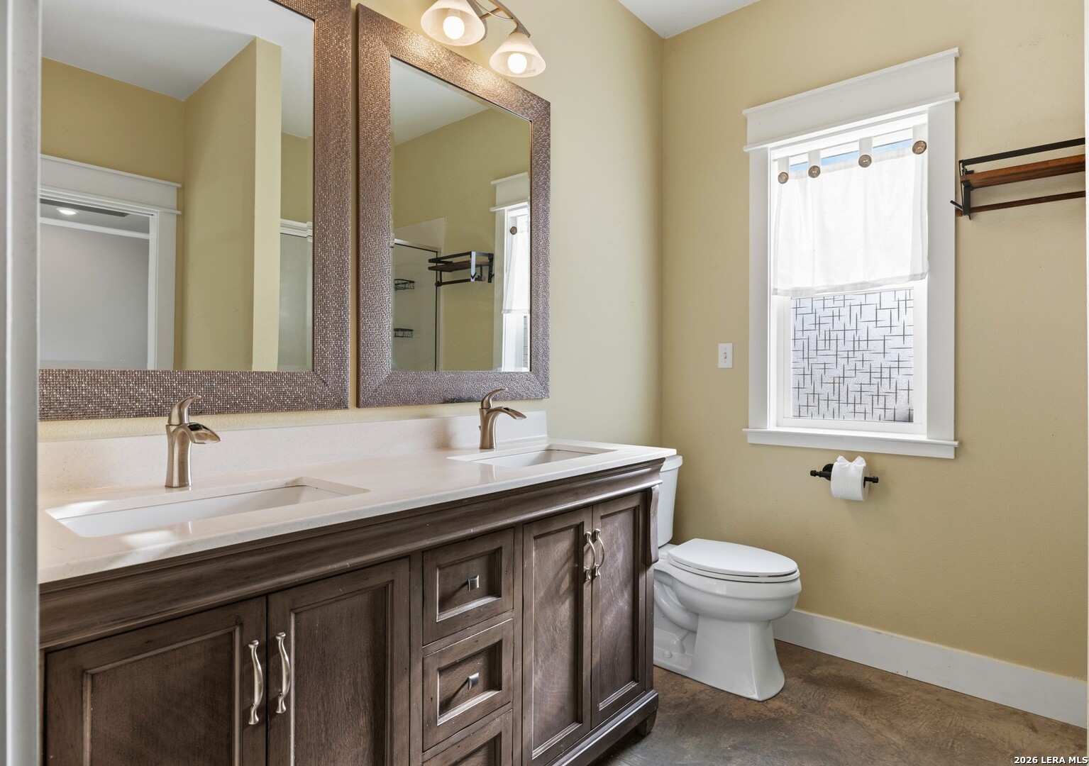 710 Northern Red Oak Lane, Fredericksburg, TX 78624