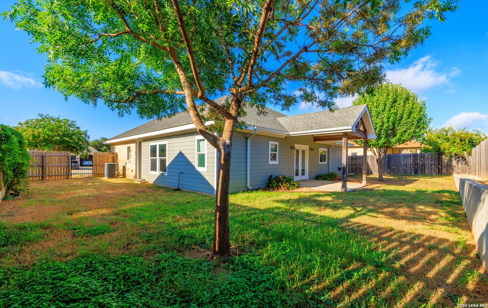 710 Northern Red Oak Lane, Fredericksburg, TX 78624