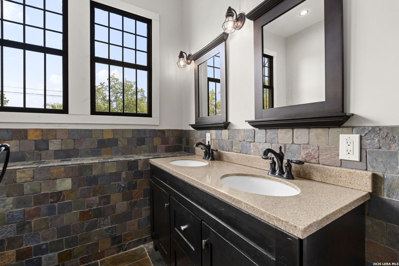 120 W CRAIG PL, San Antonio, TX 78212
