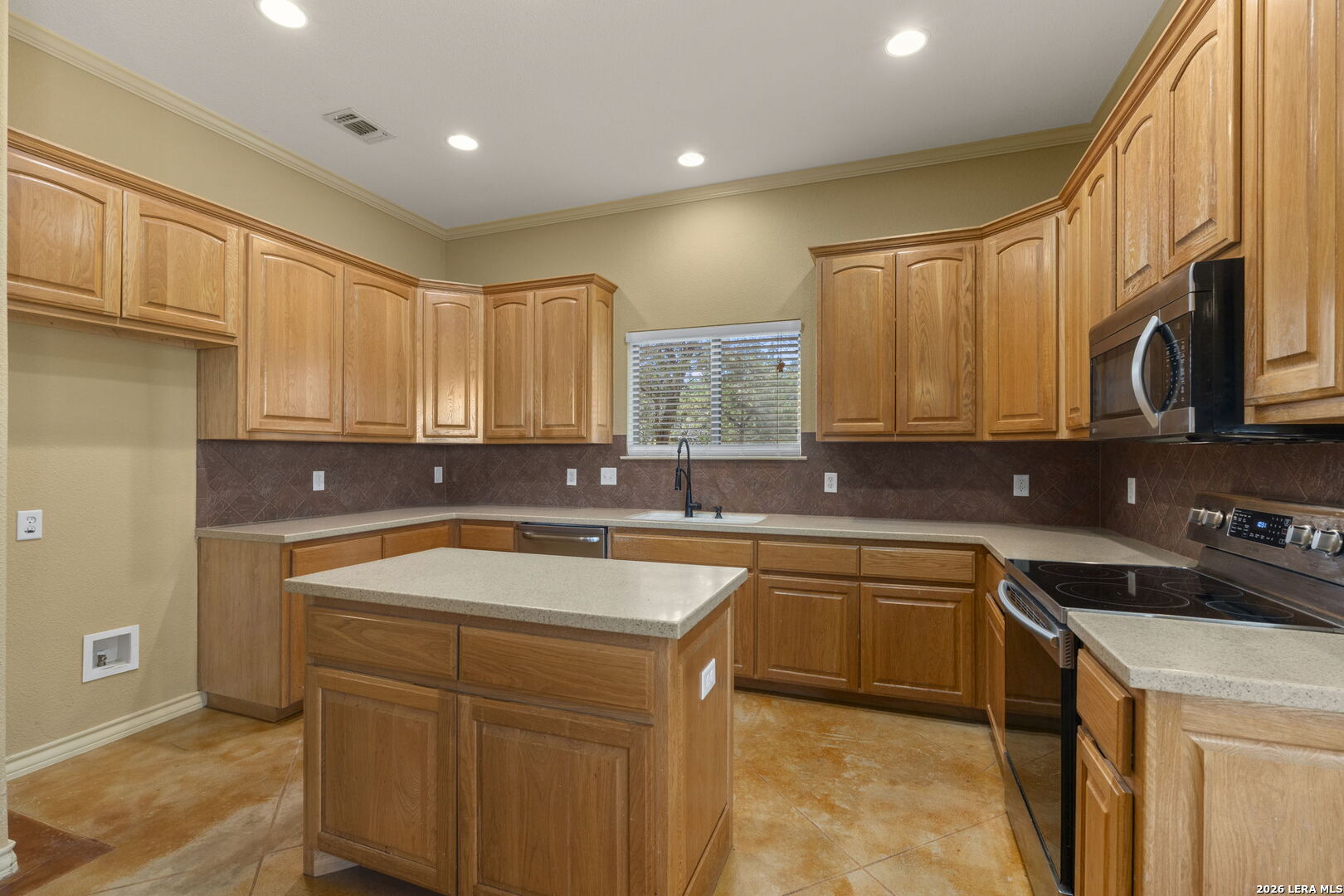 448 Western Trail