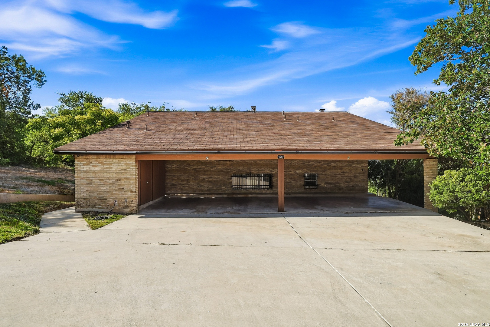 Photo 3 of Multi family home for sale at 6606 Southpoint St, San Antonio, TX 78229 | MLS# 2016697 | Listing updated on 2026-09-15