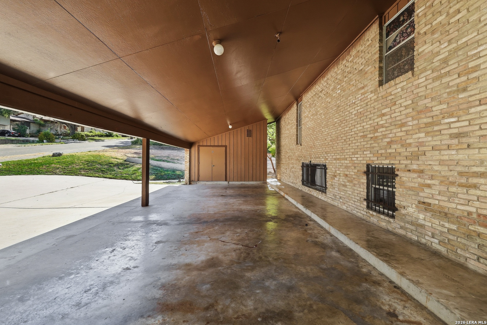 Listing Photo 4 - Condo for sale in building located at 6606 Southpoint St, San Antonio, TX 78229