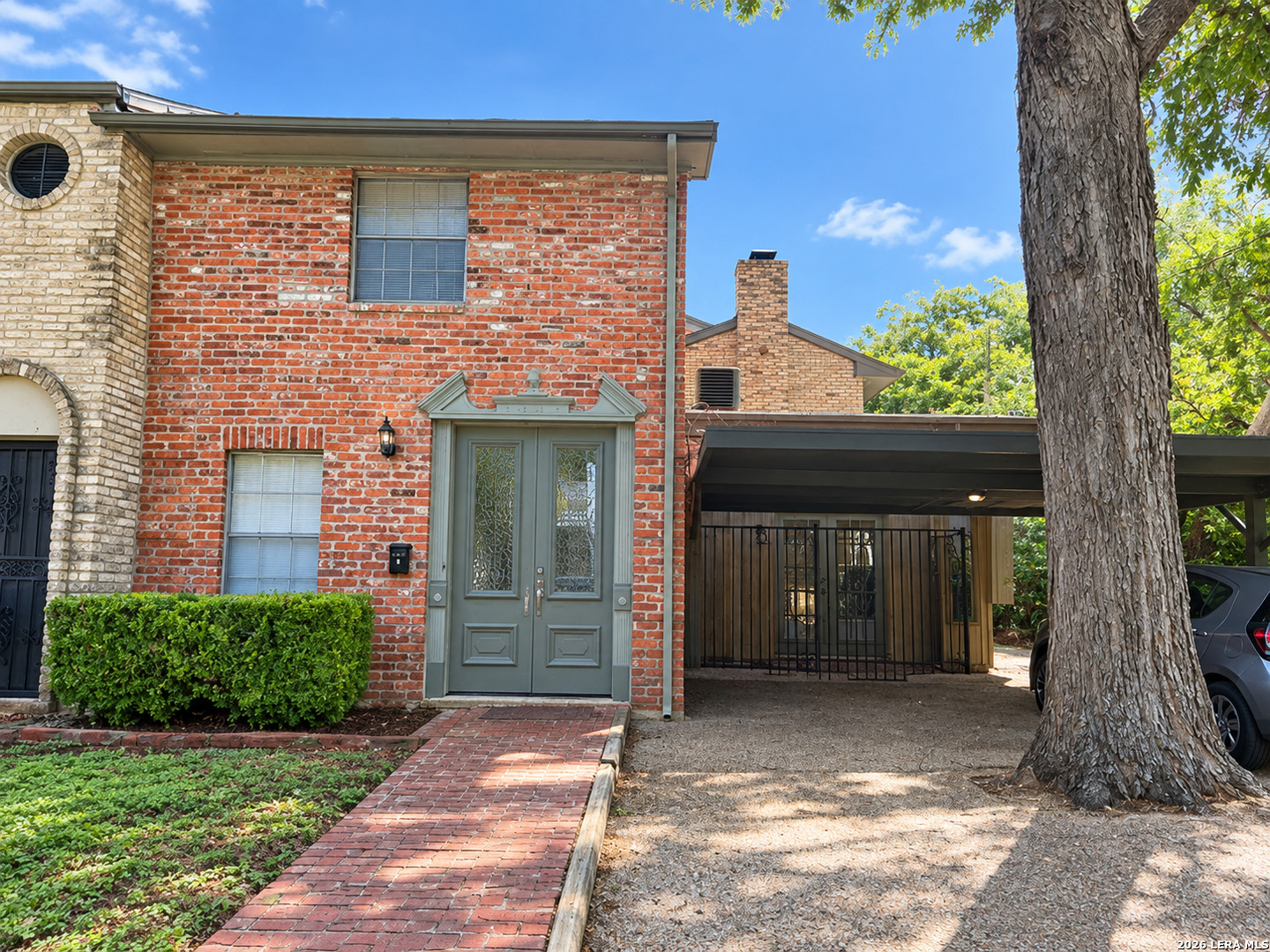Property photo for 230 W Craig Pl, #230, San Antonio, TX